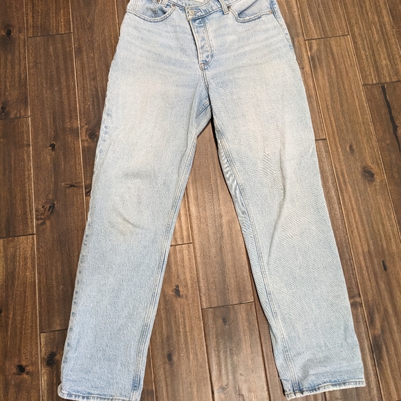 Abercrombie and Fitch Curve Love High Rise Dad Jean Size 6 - Picture 2 of 6
